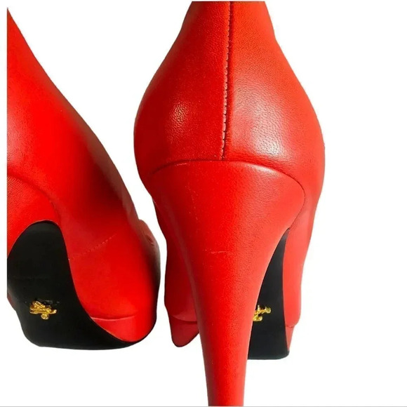 Prada Capretto Platform‎ Pumps Red Size 38.5 - Picture 8 of 15